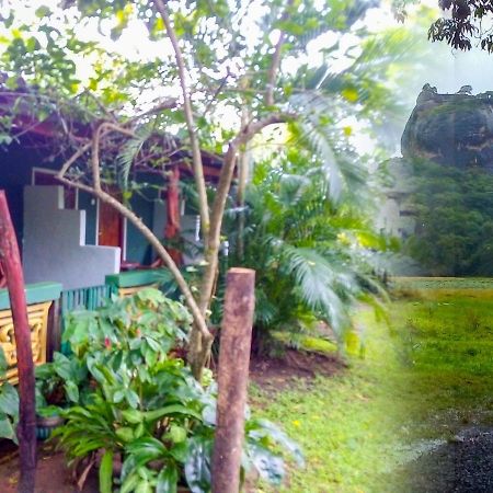 Bandula Home Stay Sigiriya Exterior foto